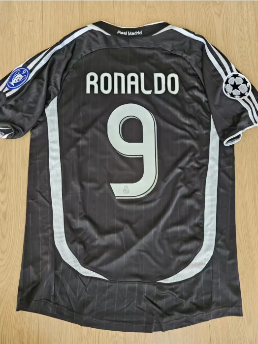 with UCL Patch Retro Jersey 2006-2007 Real Madrid RONALDO 9 Away Black Vintage Soccer Jersey