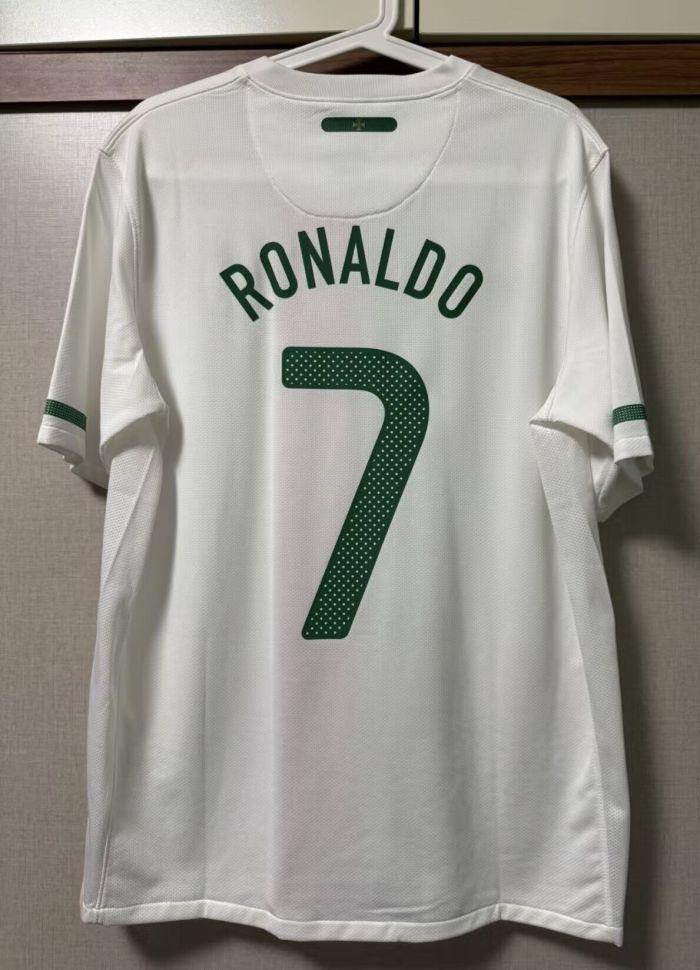 Retro Jersey 2010 Portugal RONALDO 7 Away White Soccer Jersey Vintage Football Shirt
