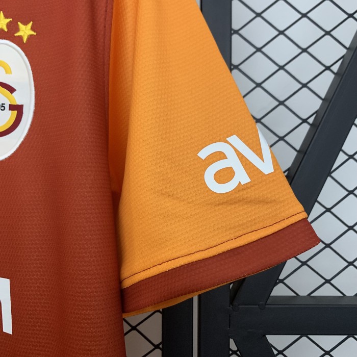 Retro Jersey 2013-2014 Galatasaray Home Soccer Jersey Vintage Football Shirt