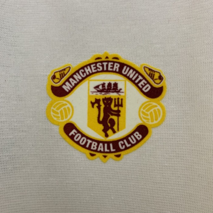 Fan Version 2025-2026 Manchester United Beige Cotton Soccer Training Jersey Football Pre-match Top