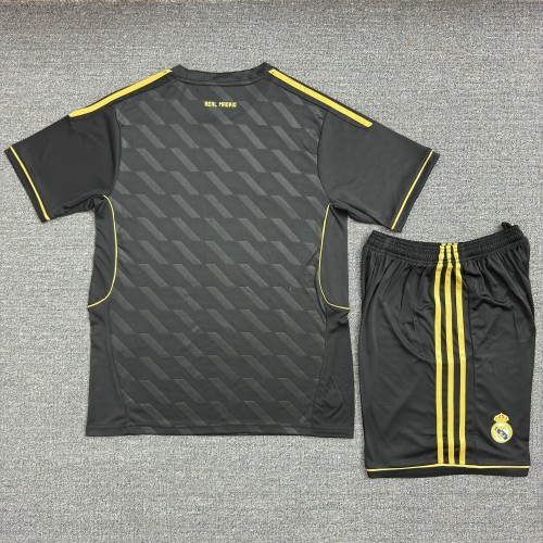 Adult Uniform Retro Jersey 2011-2012 Real Madrid Away Black Soccer Jersey Shorts Vintage Real Camisetas de Futbol