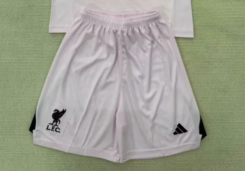 Fan Version 2025-2026 Liverpool Pink Goalkeeper Soccer Shorts Football Shorts