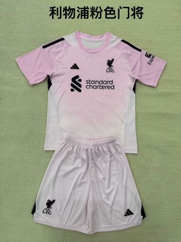Adult Uniform 2025-2026 Liverpool Pink Goalkeeper Soccer Jersey Shorts Football Kit