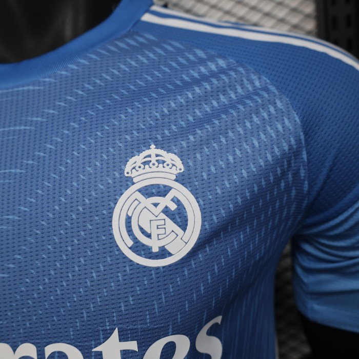Player Version 2025-2026 Real Madrid Blue Goalkeeper Soccer Jersey Real Football Shirt