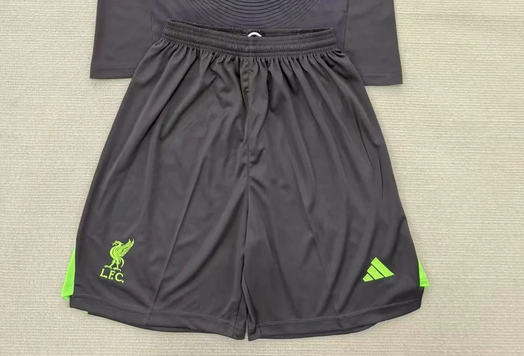 Fan Version 2025-2026 Liverpool Black Goalkeeper Soccer Shorts Football Shorts