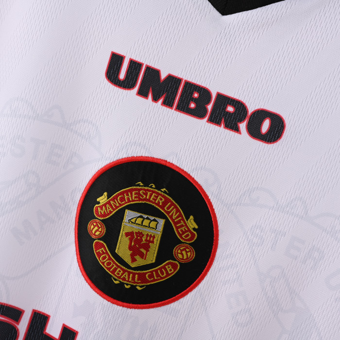 Retro Jersey 1996-1997 Manchester United Away White Soccer Jersey Vintage Football Shirt