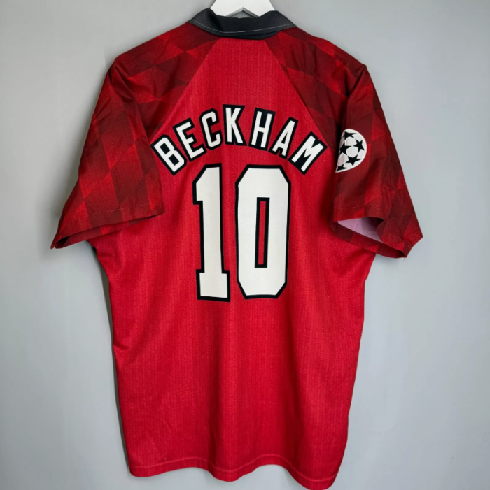 with UCL Patch Retro Jersey 1996-1997 Manchester United BECKHAM 10 Home Soccer Jersey Vintage Football Shirt