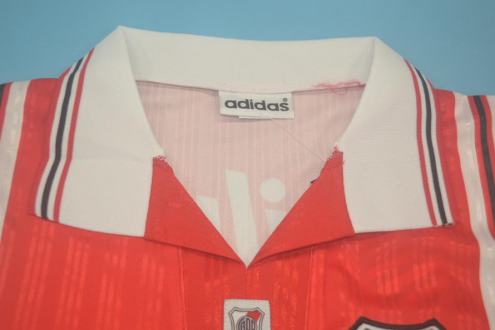 Retro Jersey 1995-1996 River Plate 9 Away Red Soccer Jersey Vintage Football Shirt