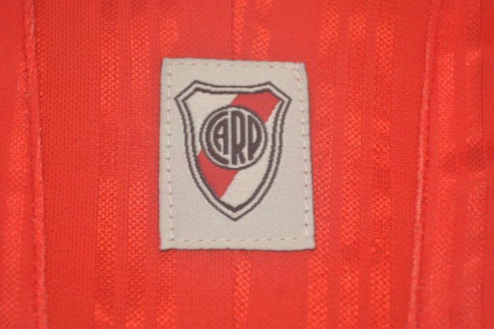 Retro Jersey 1995-1996 River Plate 9 Away Red Soccer Jersey Vintage Football Shirt
