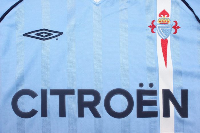 with LFP Patch Retro Jersey 2001-2002 Celta de Vigo Home Soccer Jersey Vintage Football Shirt