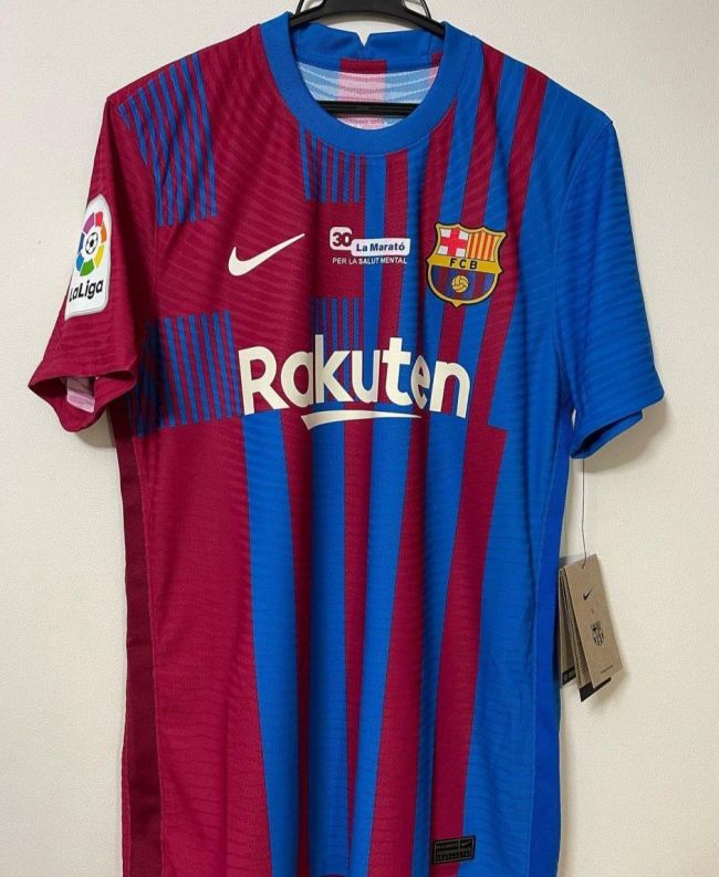 with Laliga Patch+La Marato PER LA SALUT MENTAL Retro Jersey 2021-2022 Barcelona Home Soccer Jersey Vintage Football Shirt