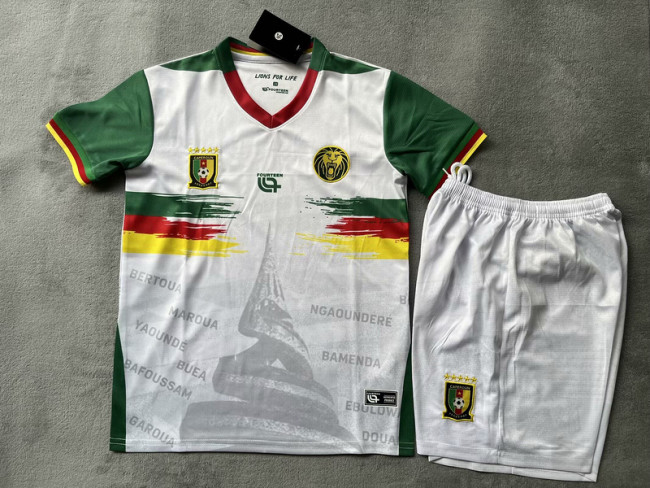 Youth Uniform Kids Kit 2025 Cameroon Away White Soccer Jersey Shorts Cameroun Green Child Football Set