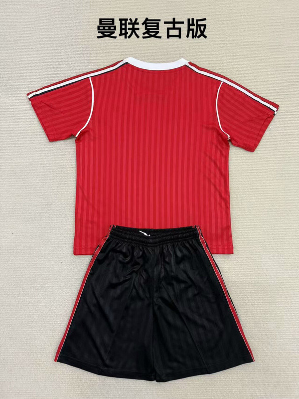 Retro Model Youth Uniform Kids Kit 2025-2026 Manchester United Red Soccer Jersey Shorts Child Football Set