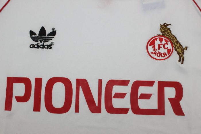 Retro Jersey 1980-1981 1. FC Köln MARQUITOS 11 Home Soccer Jersey Koln Fooball Shirt