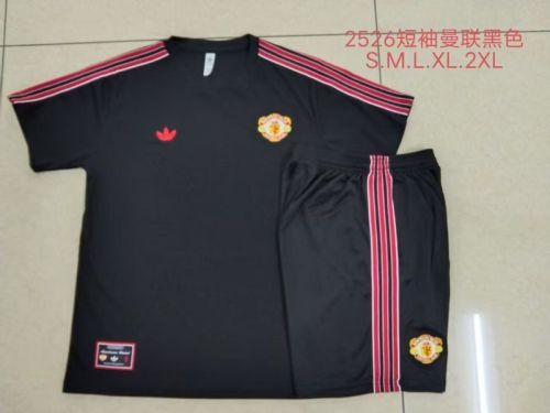 Retro Model Adult Uniform 2025-2026 Manchester United Black Soccer Training Jersey and Shorts Football Kits
