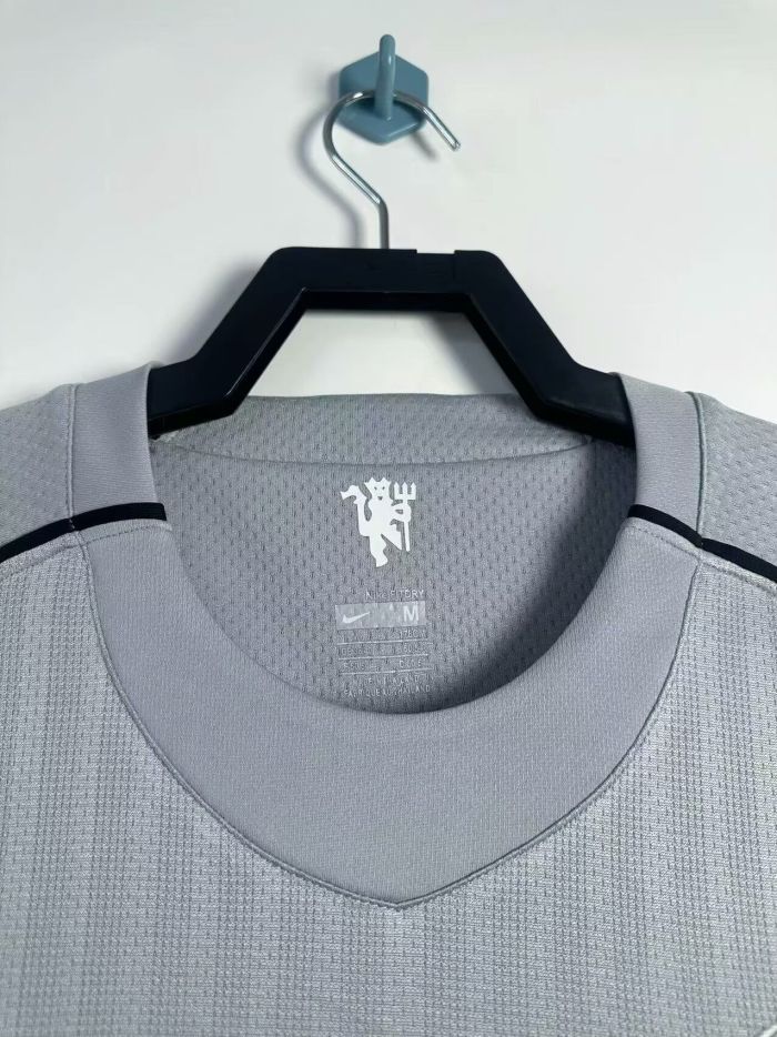 Retro Jersey 2007-2008 Manchester United Grey Goalkeeper Vintage Soccer Jersey