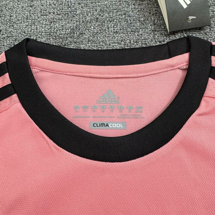 Retro Youth Uniform Kids Kit 2015-2016 Juventus Away Pink Soccer Jersey Shorts Child Football Set