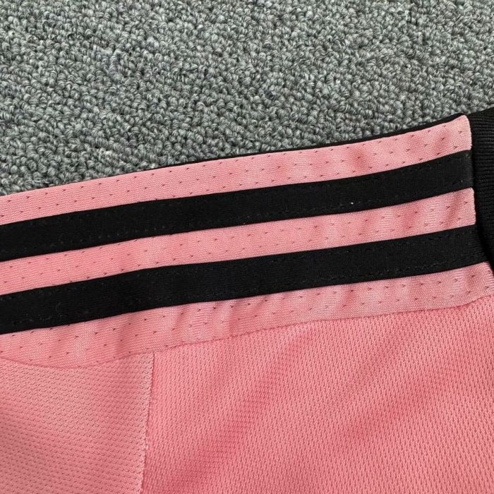 Retro Youth Uniform Kids Kit 2015-2016 Juventus Away Pink Soccer Jersey Shorts Child Football Set