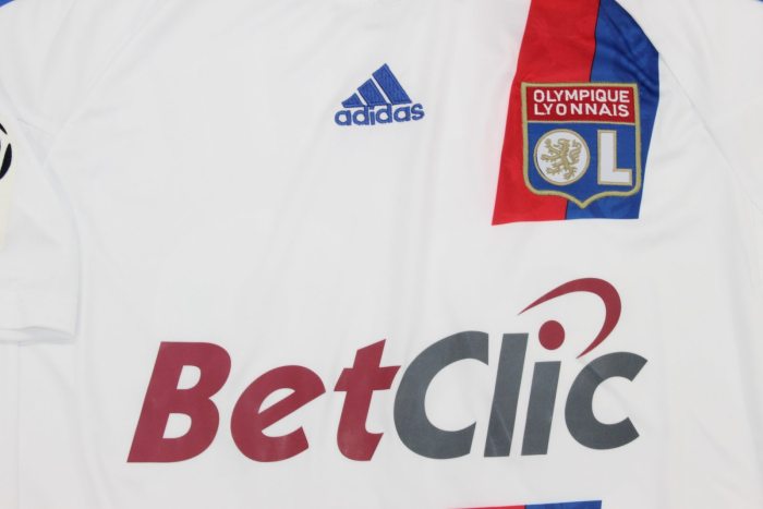 with Ligue 1 Patch Retro Jersey 2010-2011 Lyon LACAZETTE 38 Home Soccer Jersey Vintage Olympique Lyonnais Football Shirt