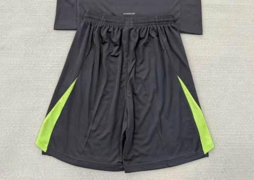 Fan Version 2025-2026 Manchester United Black/Grey Goalkeeper Soccer Shorts Football Shorts