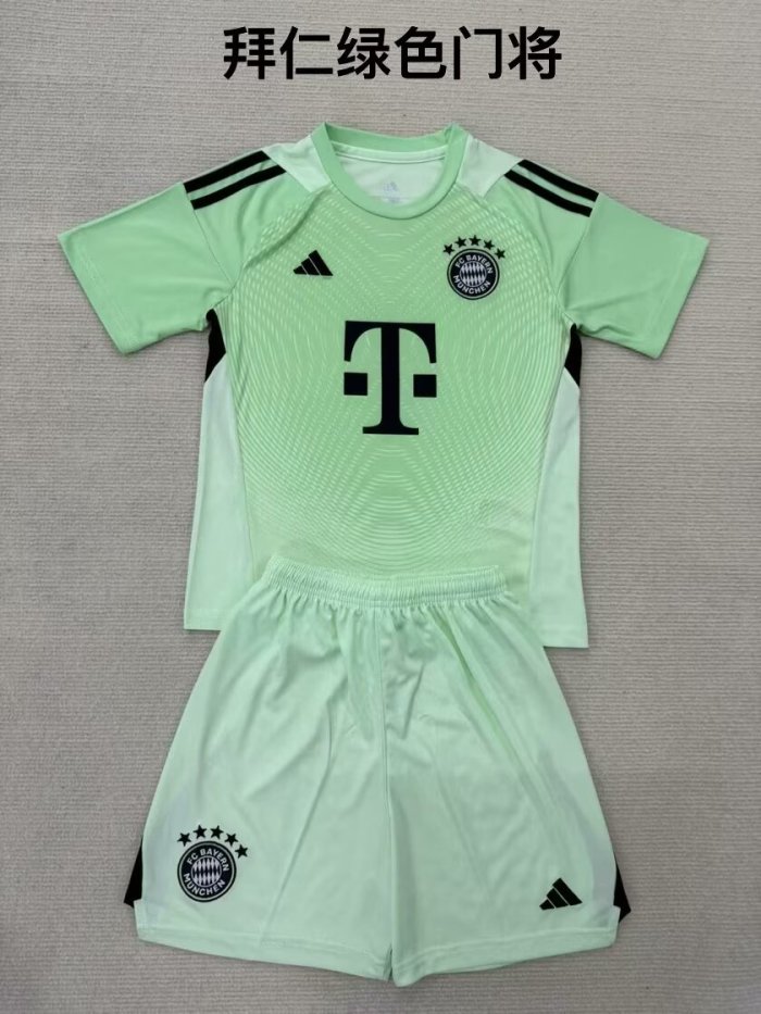 Youth Uniform Kids Kit 2025-2026 Bayern Munich Green Goalkeeper Soccer Jersey Shorts Child Football Set
