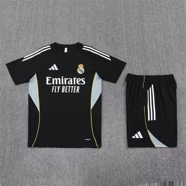 Adult Uniform 2025-2026 Real Madrid Black Soccer Training Jersey and Shorts Football Kits