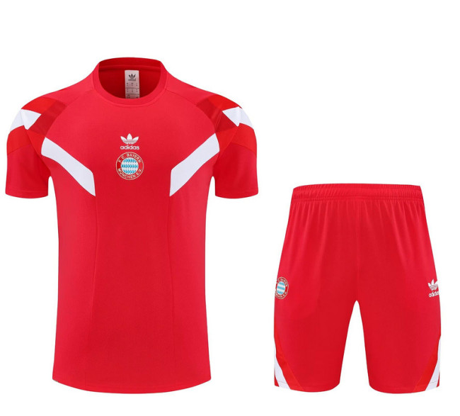 Adult Uniform 2025-2026 Bayern Munich Red Soccer Training Jersey and Shorts Football Kits
