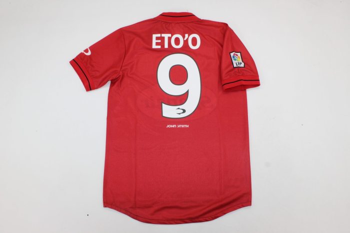 with LFP Patch Retro Jersey 2000-2001 Mallorca ETO'O 9 Home Soccer Jersey Vintage Football Shirt