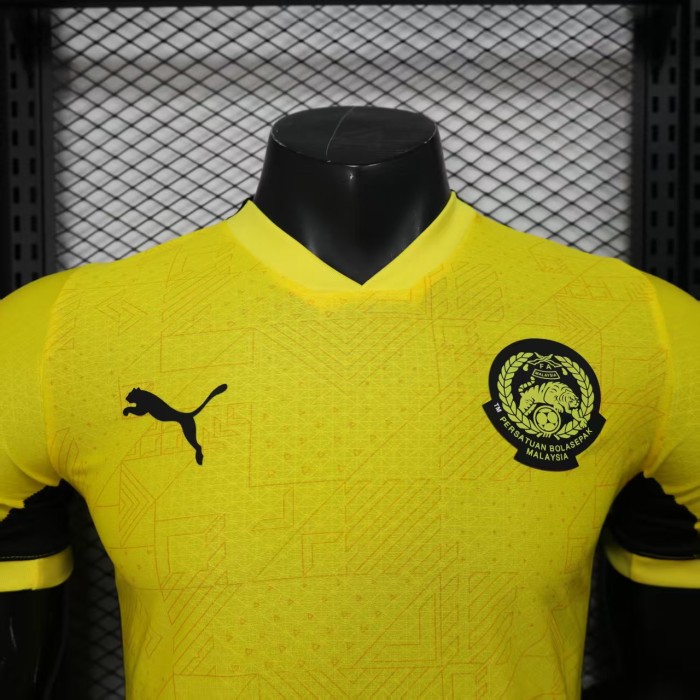 Player Version 2025 Malaysia Home Soccer Jersey Football Shirt