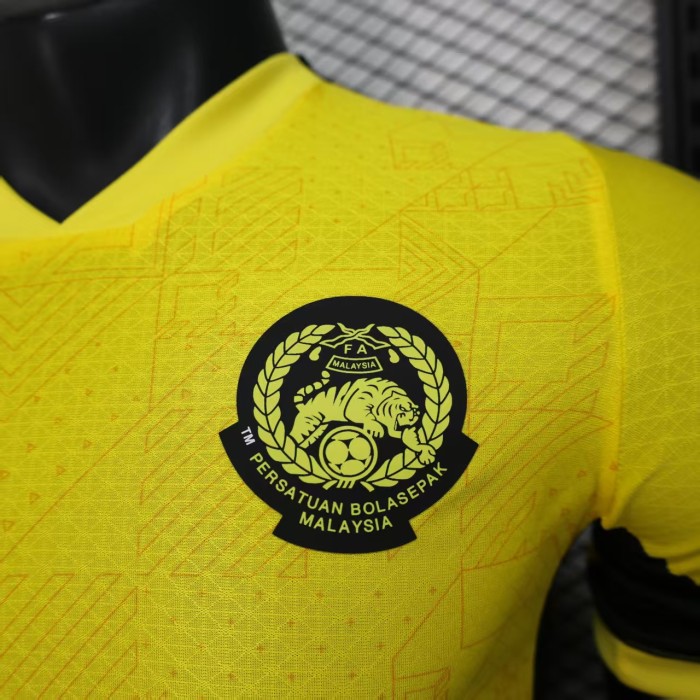 Player Version 2025 Malaysia Home Soccer Jersey Football Shirt