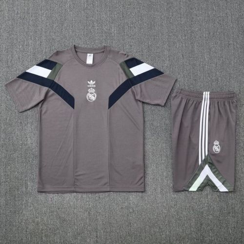 Adult Uniform 2025-2026 Real Madrid Grey Soccer Training Jersey and Shorts Football Kits