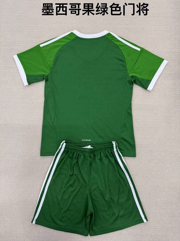 Adult Uniform 2025 Mexico Green Goalkeeper Soccer Jersey Shorts Men's Football Kit