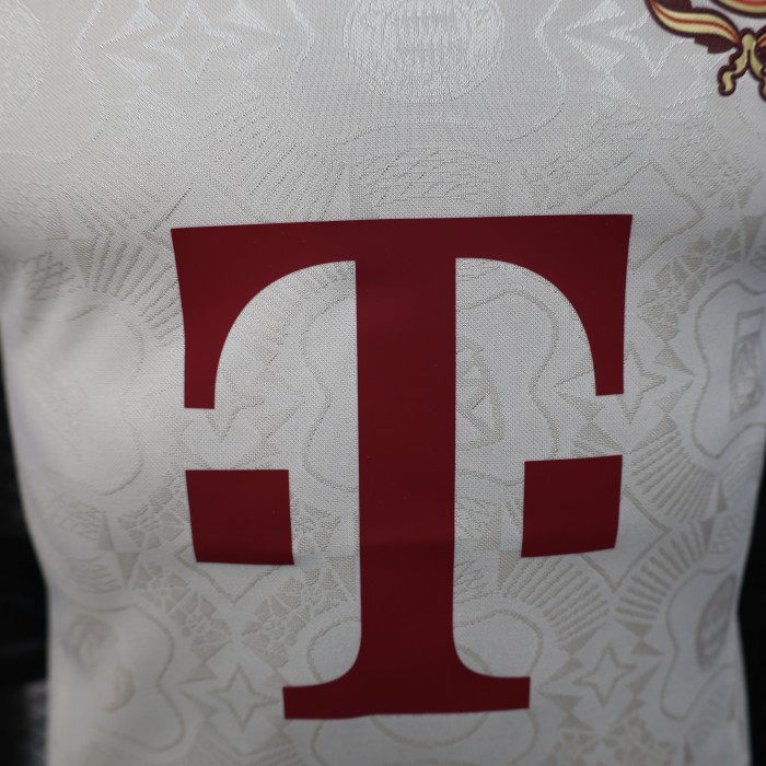 Player Version 2024-2025 Bayern Munich 125th Anniversary Soccer Jersey Bayern Munchen Beige Football Shirt