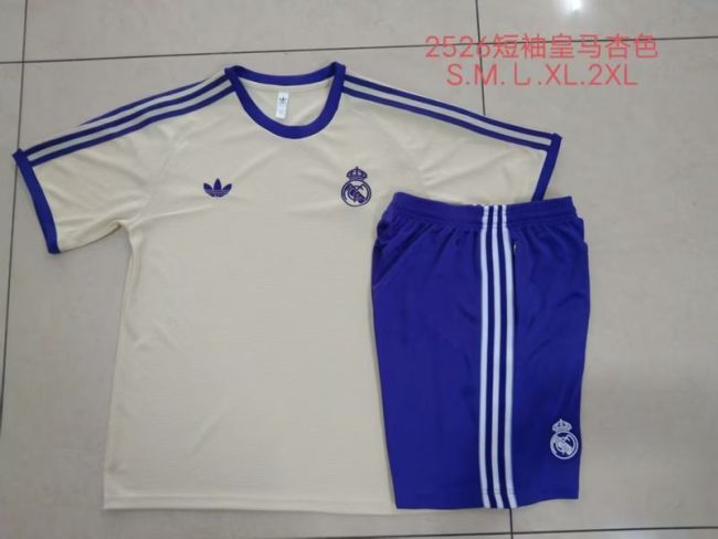 Adult Uniform 2025-2026 Real Madrid Light Yellow/Purple Soccer Training Jersey and Shorts Football Kits