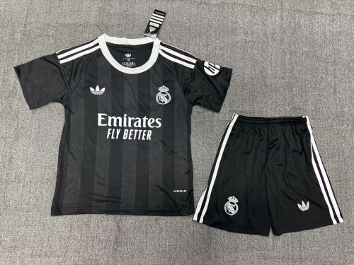 Youth Uniform Kids Kit 2025-2026 Real Madrid Black Goalkeeper Soccer Jersey Shorts Child Football Set