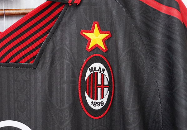 Retro Jersey 1997-1998 AC Milan Black Special Edition Soccer Jersey Vintage Football Shirt