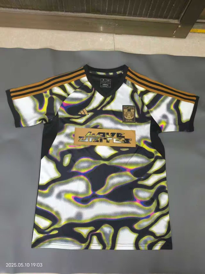 Fan Version 2025-2026 Tigres UANL Special Edition Soccer Jersey Football Top