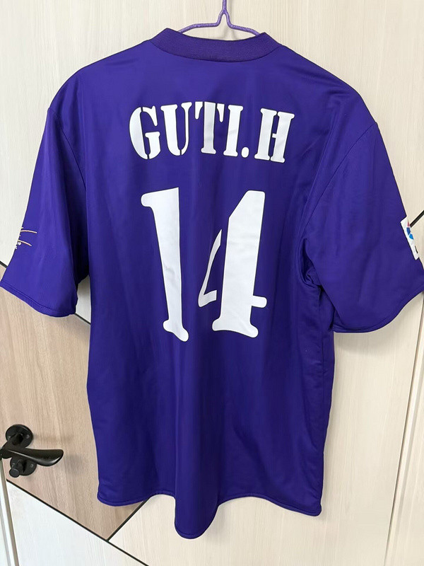 with LFP Patch Retro Jersey 2002-2003 Real Madrid GUTI. H 14 Third Away Purple/White Reversible Soccer Jersey Vintage Football Shirt