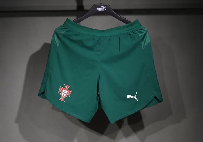 Player Version 2025-2026 Portugal Home Soccer Shorts Football Shorts