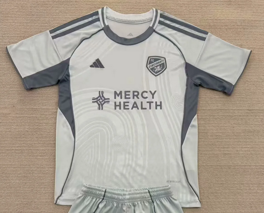 Fans Version 2025-2026 Cincinnati Soccer Training Jersey