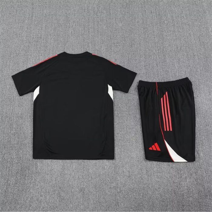 Adult Uniform 2025-2026 Liverpool Black Soccer Training Jersey and Shorts Football Kits