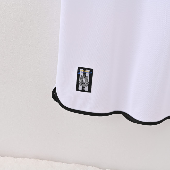 Retro Jersey 1999-2000 Newcastle United Away White/Green Soccer Jersey Vintage Football Shirt