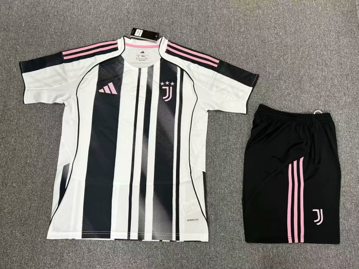 Adult Uniform 2025-2026 Juventus Home Soccer Jersey Shorts Men's Football Set