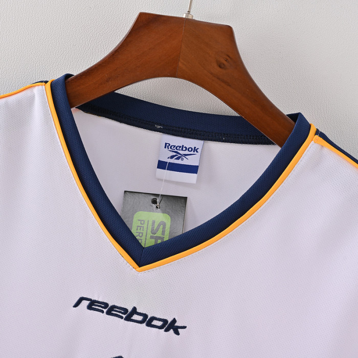 Retro Jersey 2001-2002 Liverpool Away White Soccer Jersey Vintage Football Shirt