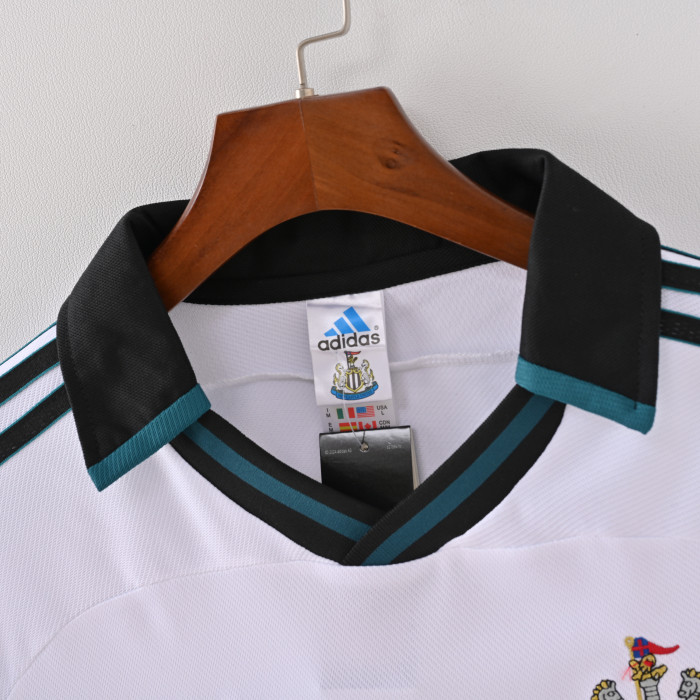 Retro Jersey 1999-2000 Newcastle United Away White/Green Soccer Jersey Vintage Football Shirt