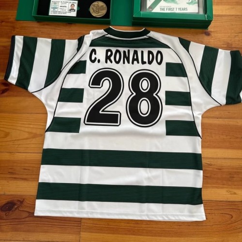 with Front Lettering Retro Jersey Sporting Lisbon C.RONALDO 28 Special Edition Soccer Jersey Vintage Football Shirt