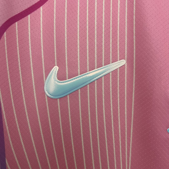 Barca Camisetas de Futbol Fans Version 2025-2026 Barcelona Pink Special Edition Soccer Jersey