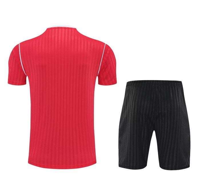 Retro Model Adult Uniform 2025-2026 Manchester United Red Soccer Training Shirt and Shorts Football Set