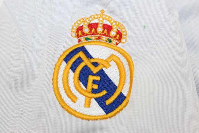 Retro Jersey 2002-2003 Real Madrid HIERRO 4 Third Away Purple/White Reversible Soccer Jersey Vintage Football Shirt