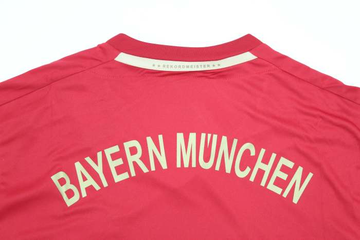 with Bundesliga Patch Retro Jersey 2012-2013 Bayern Munich Home Soccer Jersey Vintage Football Shirt